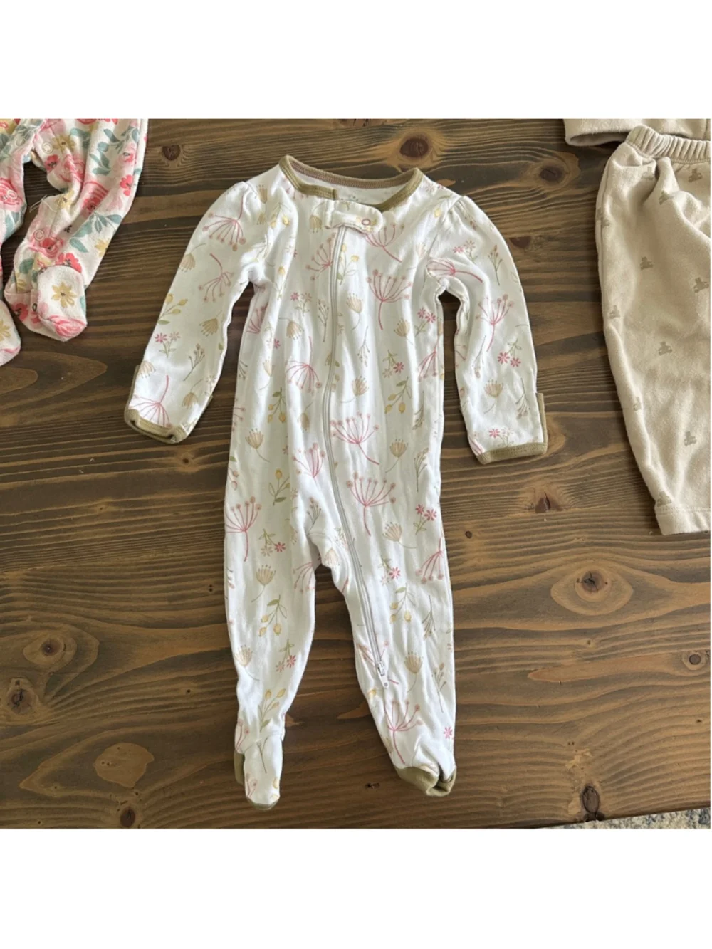 Baby Girl Clothing Lot 3-6M Gap Old Navy Floral Sleepers 6 Pc